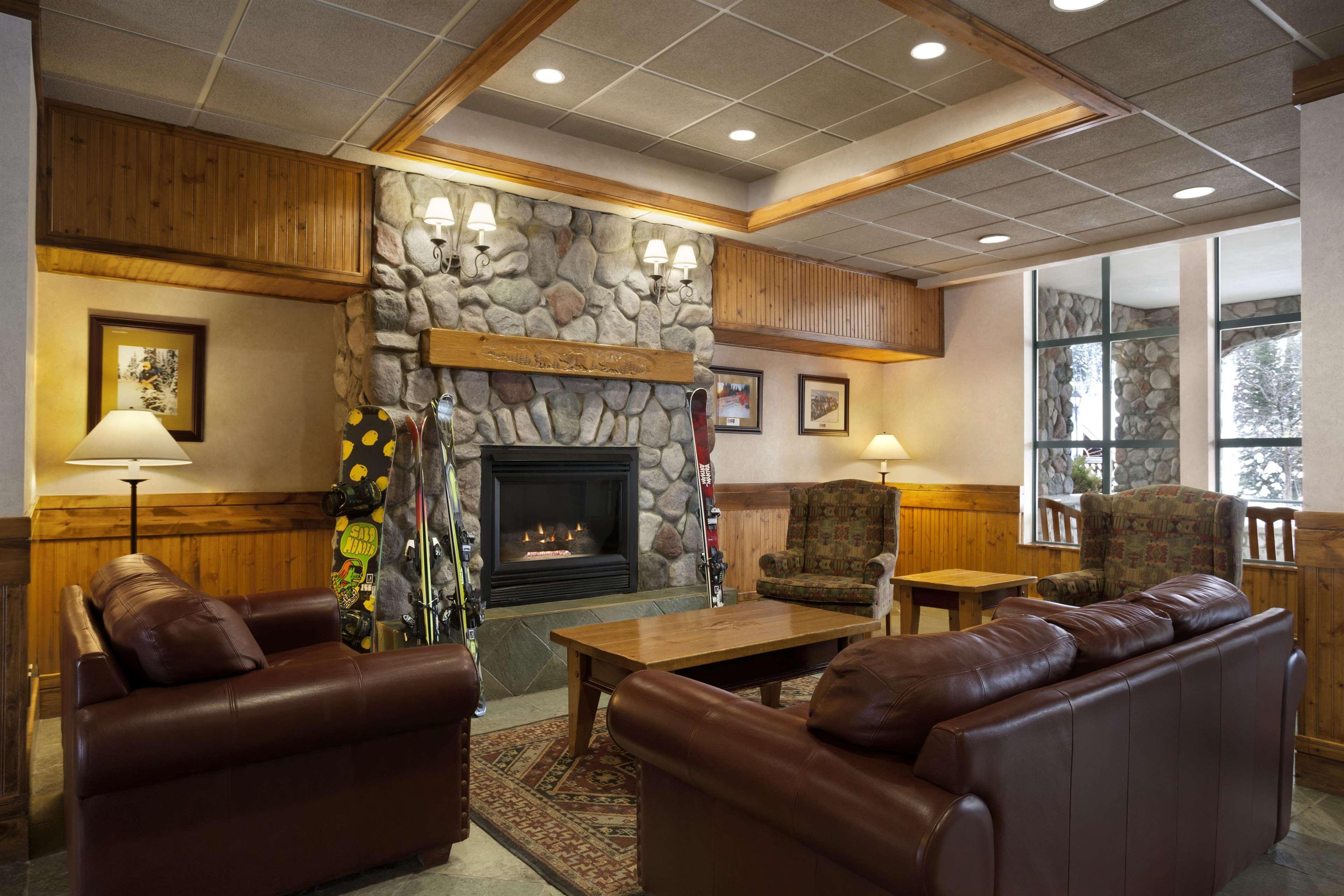 Sundance Lodge Sun Peaks Eksteriør billede