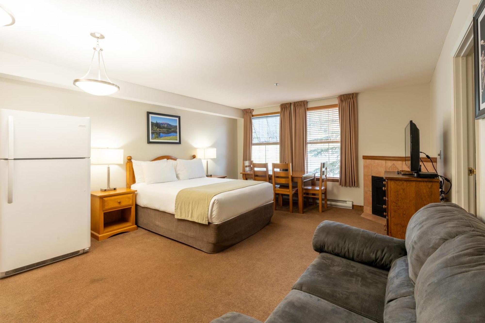Sundance Lodge Sun Peaks Eksteriør billede
