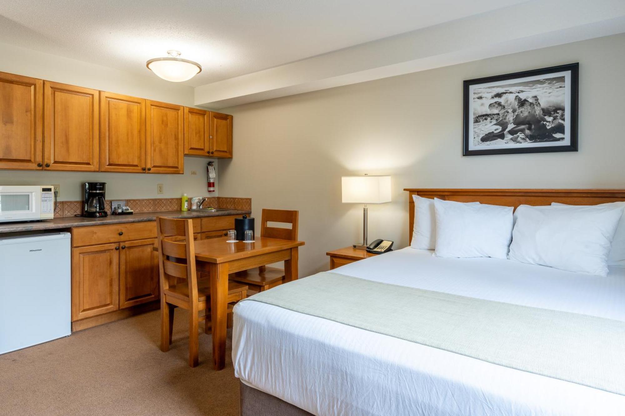 Sundance Lodge Sun Peaks Eksteriør billede