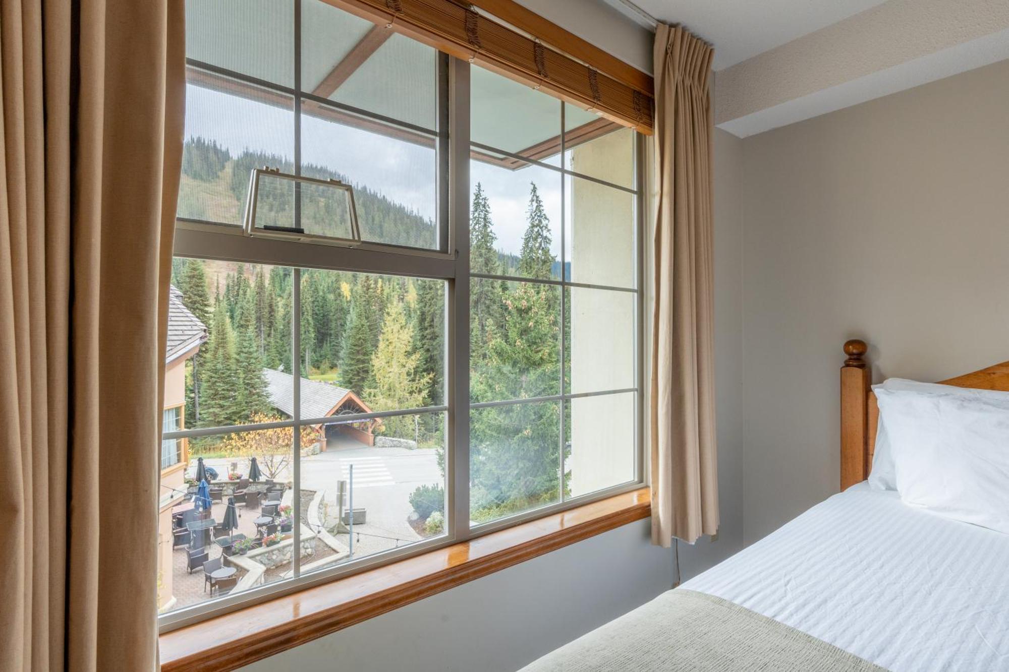 Sundance Lodge Sun Peaks Eksteriør billede